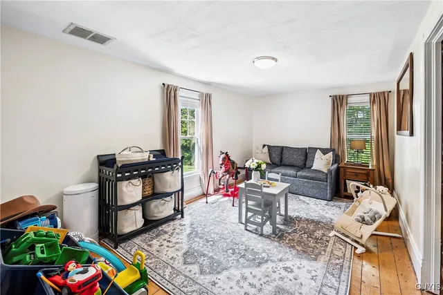 $399,900 | 1909 Rose Hill Road, Skaneateles, NY 13152