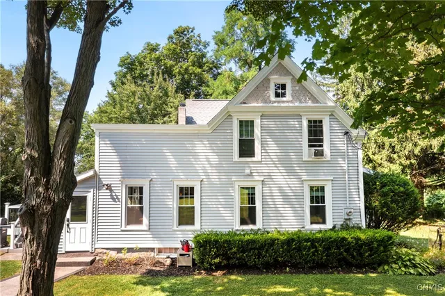 $399,900 | 1909 Rose Hill Road, Skaneateles, NY 13152