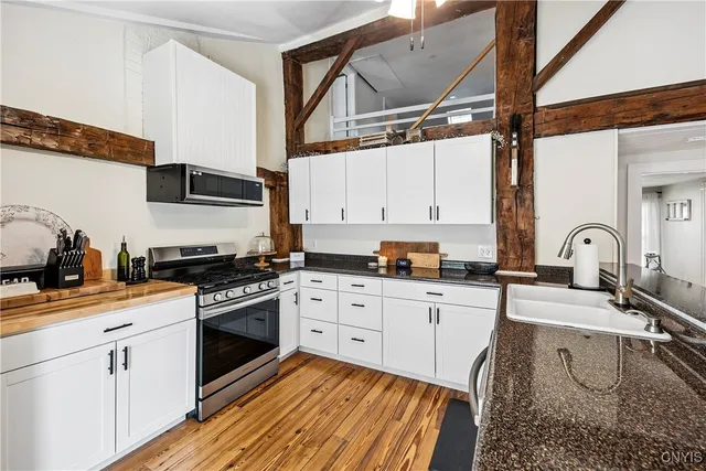 $399,900 | 1909 Rose Hill Road, Skaneateles, NY 13152