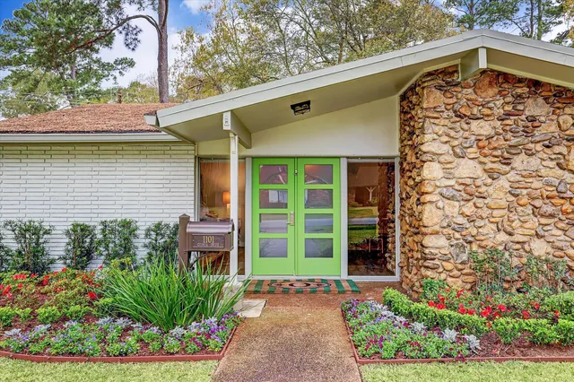$4,950 | 1101 Guinea Drive, Houston, TX 77055