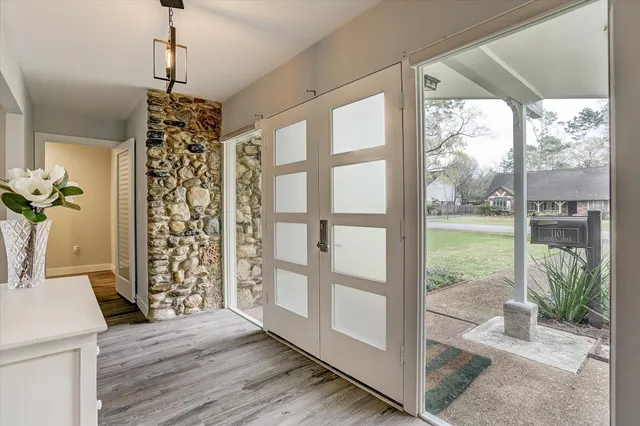 $4,950 | 1101 Guinea Drive, Houston, TX 77055