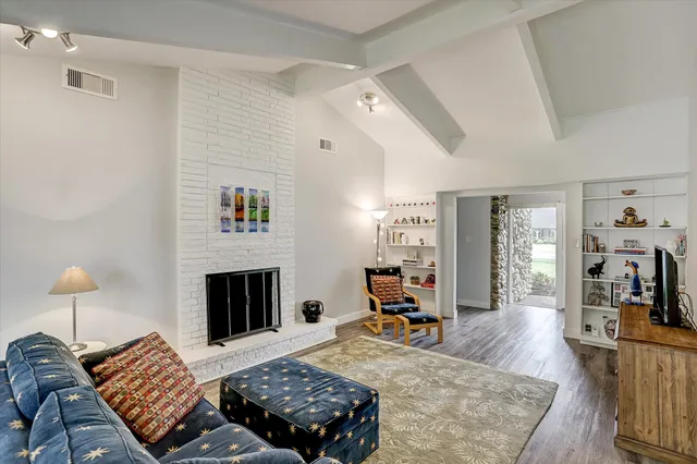 $4,950 | 1101 Guinea Drive, Houston, TX 77055