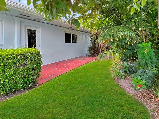 $636,000 | 1431 South Ocean Boulevard, Unit 28, Lauderdale-by-the-Sea, FL 33062