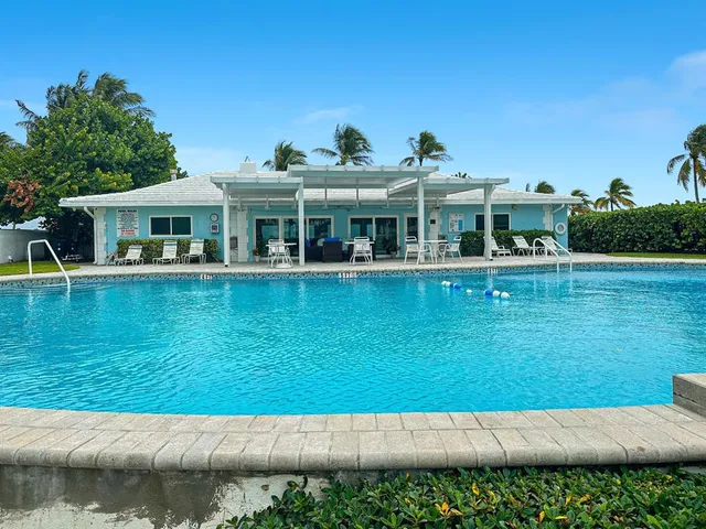 $636,000 | 1431 South Ocean Boulevard, Unit 28, Lauderdale-by-the-Sea, FL 33062