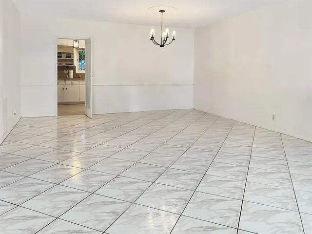 $636,000 | 1431 South Ocean Boulevard, Unit 28, Lauderdale-by-the-Sea, FL 33062