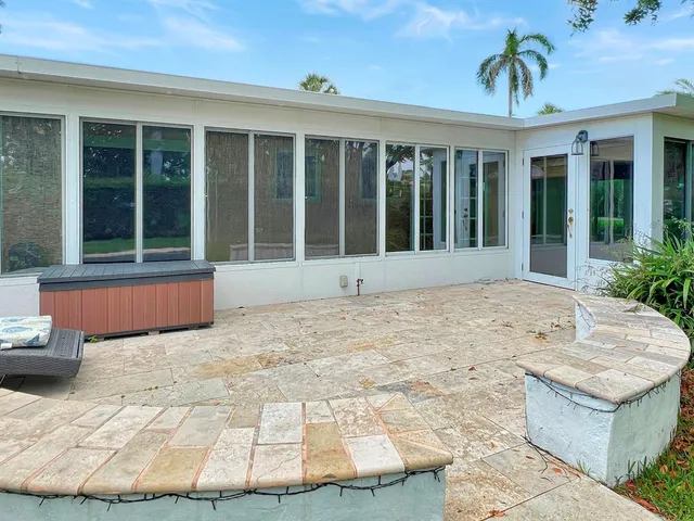 $636,000 | 1431 South Ocean Boulevard, Unit 28, Lauderdale-by-the-Sea, FL 33062