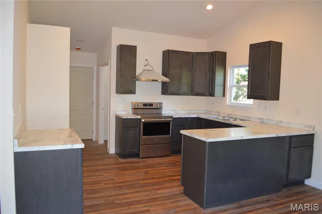 $349,900 | 1645 Brandywine Drive, De Soto, MO 63020