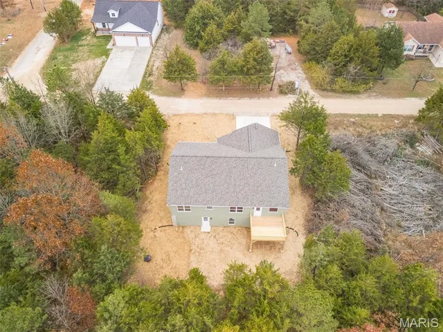 $349,900 | 1645 Brandywine Drive, De Soto, MO 63020