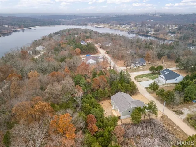 $349,900 | 1645 Brandywine Drive, De Soto, MO 63020