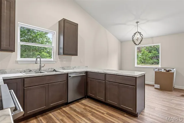 $349,900 | 1645 Brandywine Drive, De Soto, MO 63020