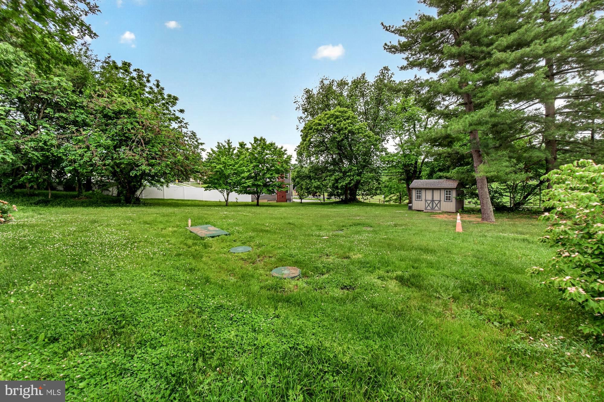 18040 Barnesville Road Barnesville, MD 20838 - Photo 20 of 101 play space everywhere!