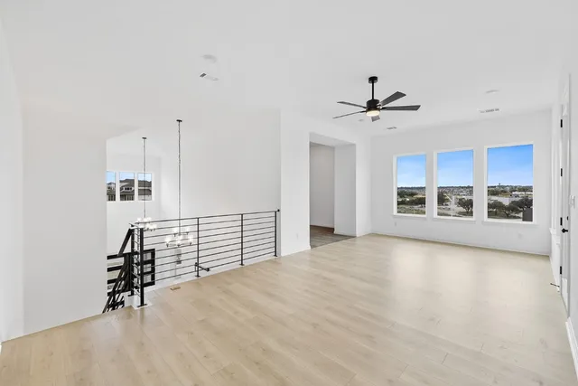 $1,039,900 | 300 Yaklin Drive, Liberty Hill, TX 78642