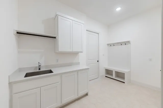 $1,039,900 | 300 Yaklin Drive, Liberty Hill, TX 78642