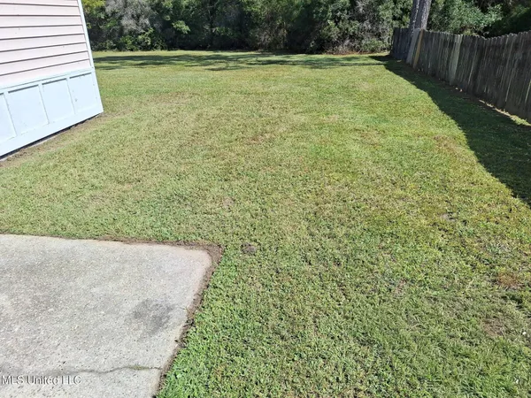 $1,050 | 8104 Exchange Street, Gautier, MS 39553