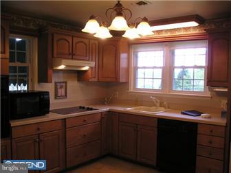 1215 Ridge Avenue Whitehall, PA 18052 - Photo 4 of 6 Gallery Image 4