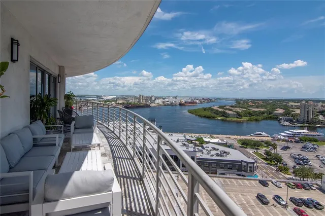 $1,595,000 | 1209 East Cumberland Avenue, Unit 1701, Tampa, FL 33602
