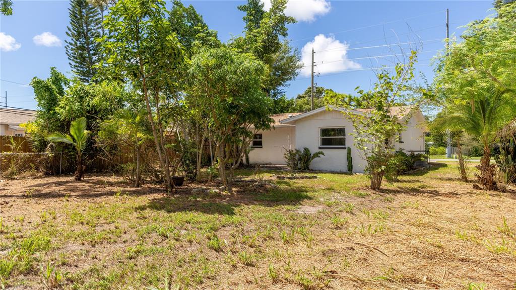 1949 Trotter Road Largo, FL 33774 - Photo 29 of 35 Gallery Image 29