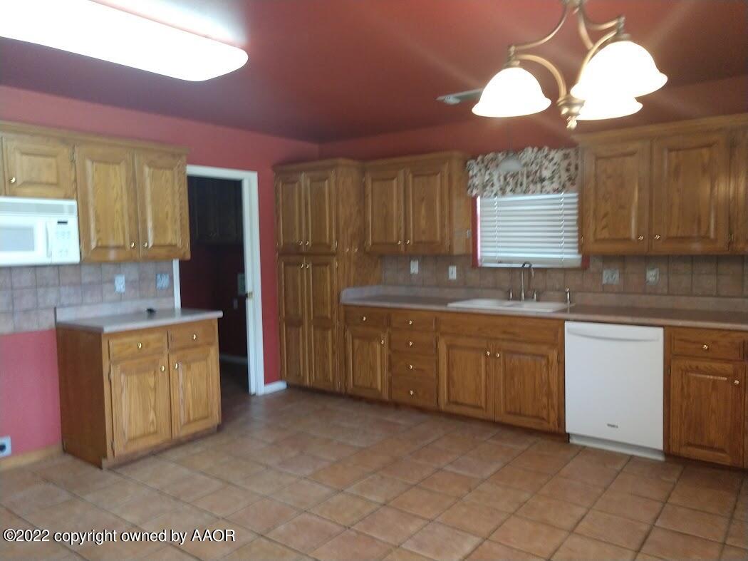 8115 Indian Trail Amarillo, TX 79110 - Photo 16 of 24 8115 o