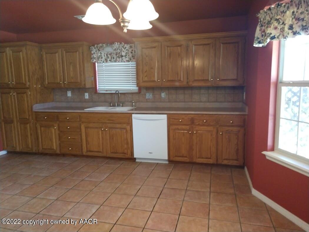 8115 Indian Trail Amarillo, TX 79110 - Photo 18 of 24 8115 q