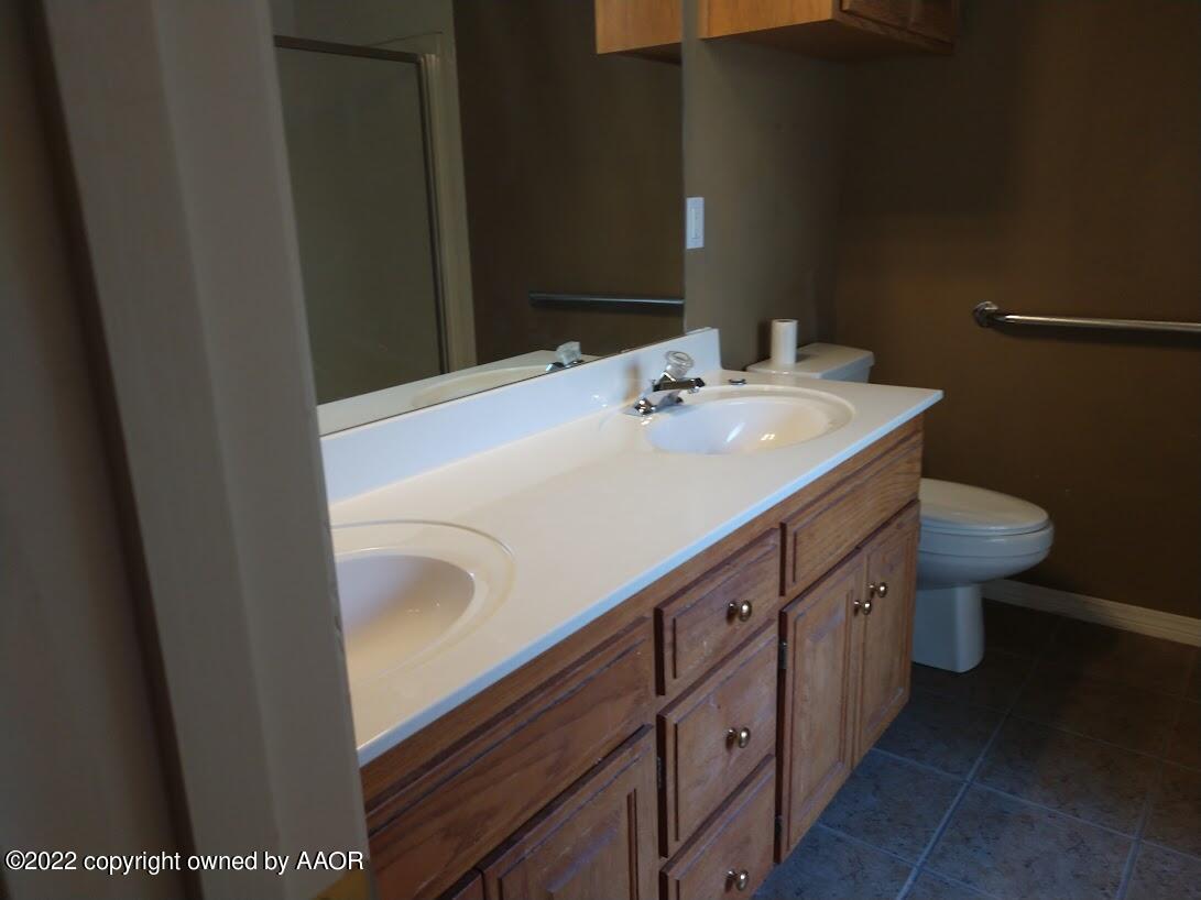 8115 Indian Trail Amarillo, TX 79110 - Photo 3 of 24 8115 b