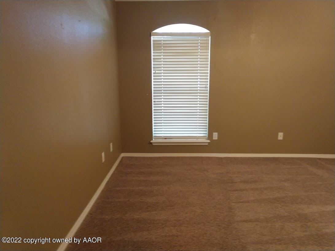 8115 Indian Trail Amarillo, TX 79110 - Photo 6 of 24 8115 e