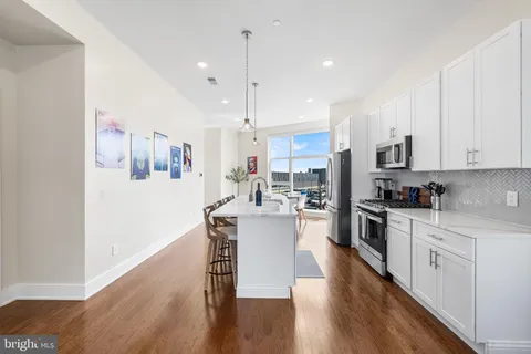 $800,000 | 1102 North 2nd Street, Unit C, Philadelphia, PA 19123