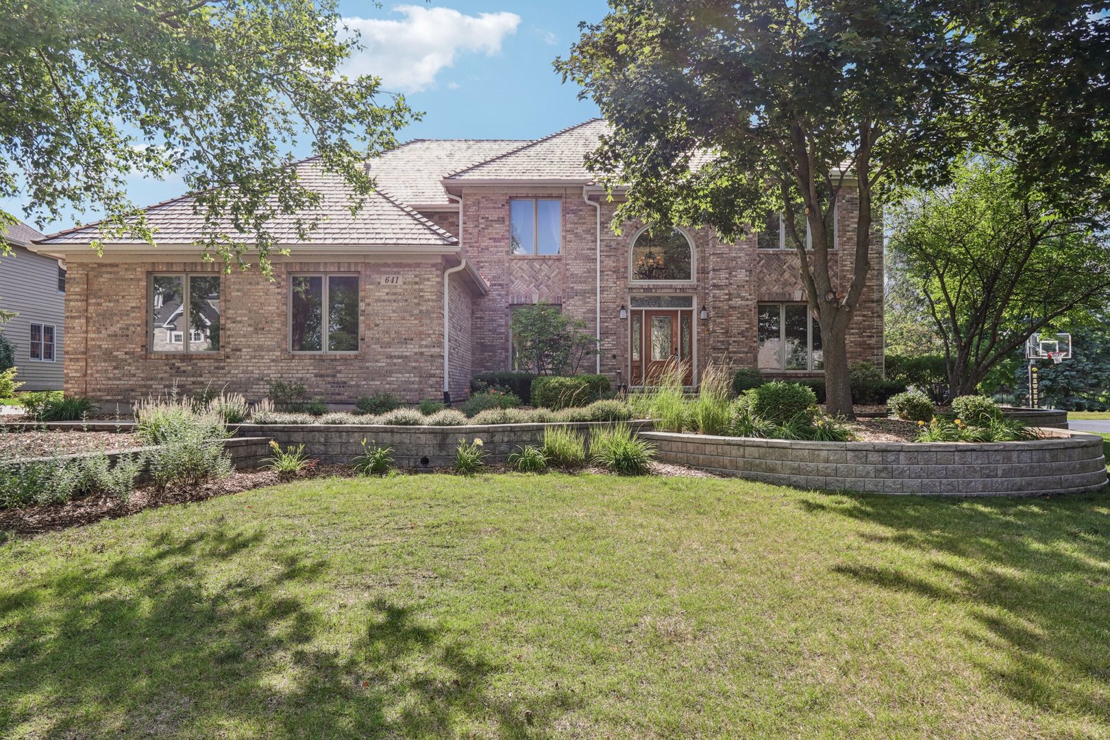 641 Mason Lane Lake In The Hills, IL 60156 - Photo 2 of 59