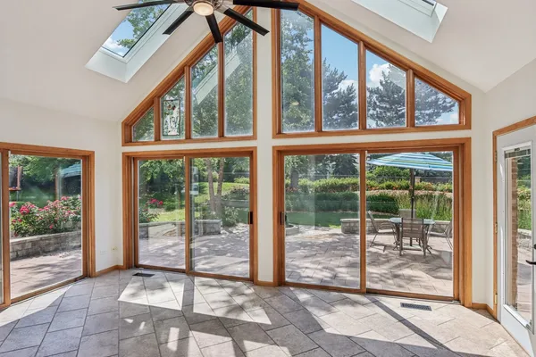 $774,900 | 641 Mason Lane, Lake In The Hills, IL 60156