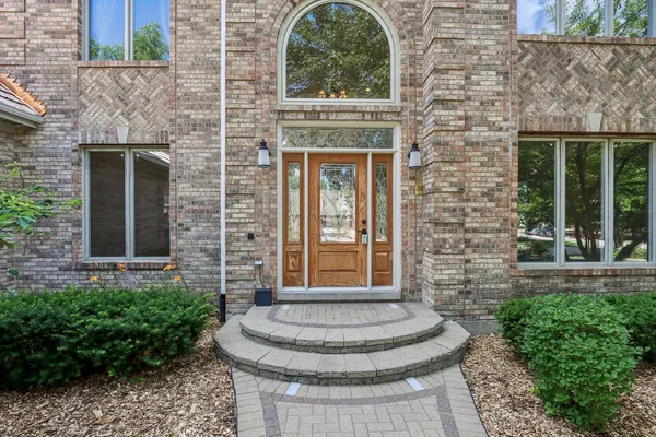 $774,900 | 641 Mason Lane, Lake In The Hills, IL 60156