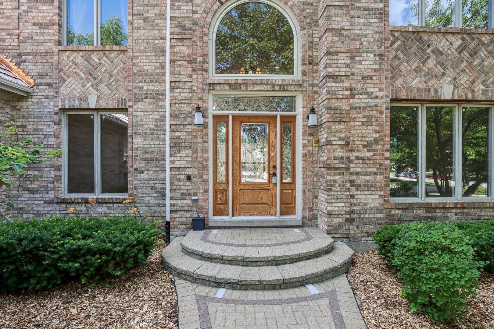 641 Mason Lane Lake In The Hills, IL 60156 - Photo 4 of 59