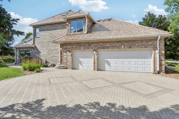 $774,900 | 641 Mason Lane, Lake In The Hills, IL 60156