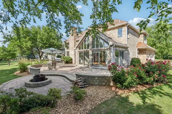 $774,900 | 641 Mason Lane, Lake In The Hills, IL 60156