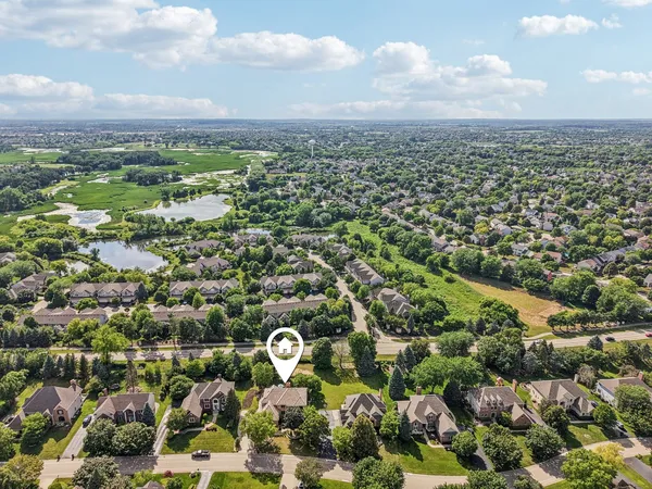 $774,900 | 641 Mason Lane, Lake In The Hills, IL 60156