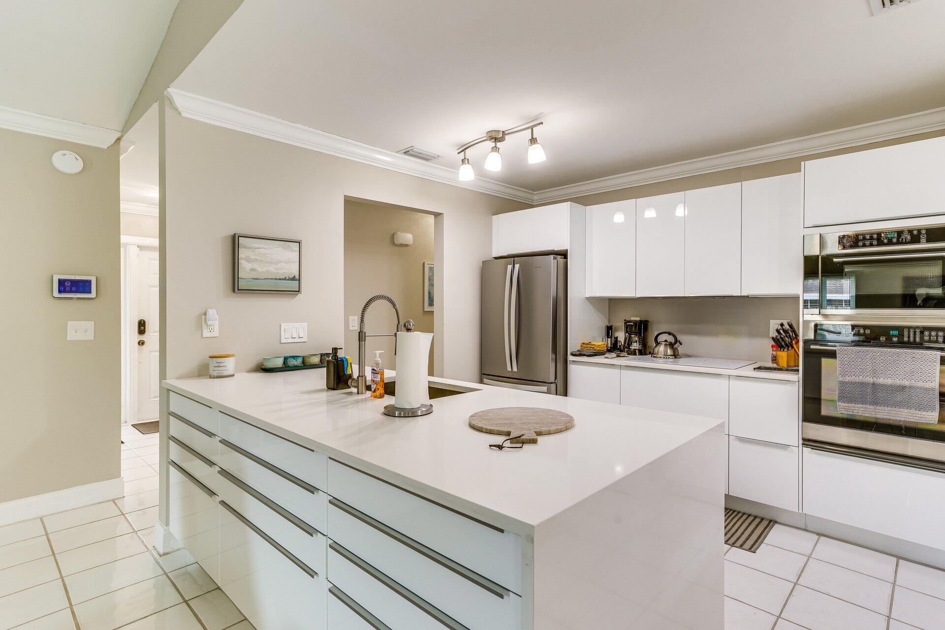 1740 Shower Tree Way Wellington, FL 33414 - Photo 5 of 22 ST Kitchen