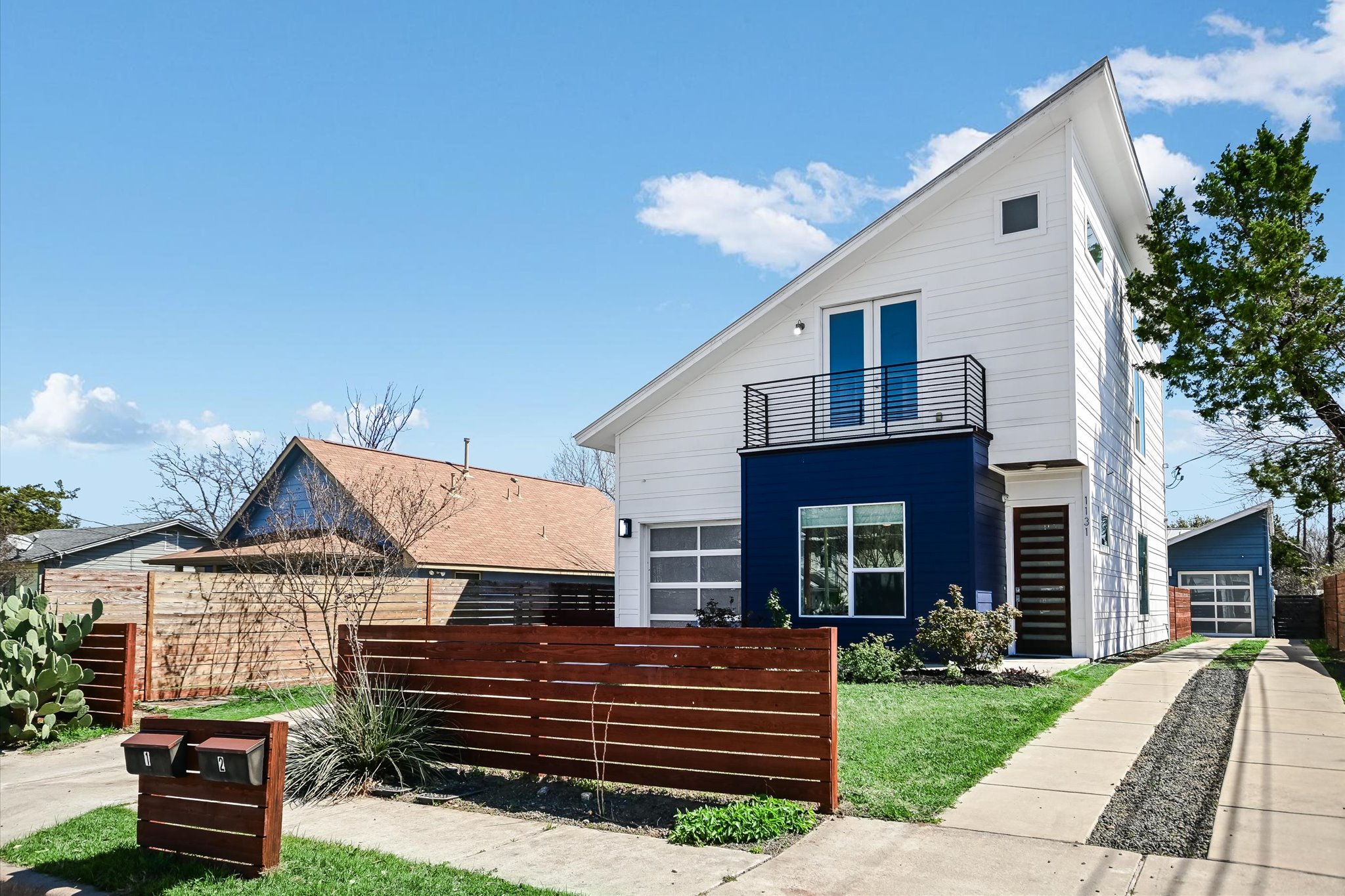 1131 Mason Avenue, Unit A Austin, TX 78721 - Photo 2 of 20