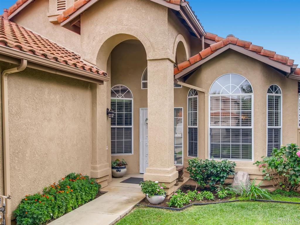 1045 Funquest Drive Fallbrook, CA 92028 - Photo 3 of 25