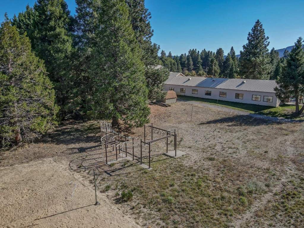 1030 West A Barr Road Mount Shasta, CA 96067 - Photo 40 of 42 Gallery Image 40