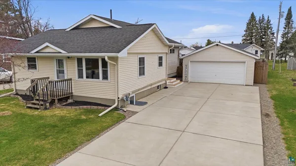 $259,900 | 5458 Garden Drive North, Mountain Iron, MN 55768