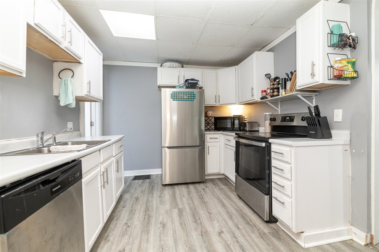 518 Walnut Street Three Rivers, MI 49093 - Photo 6 of 46