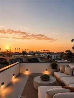 $2,995,000 | 510 1/2 35th Street, Newport Beach, CA 92663