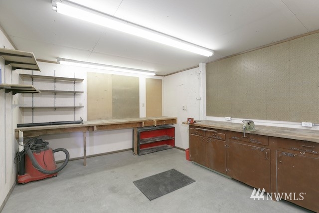 8970 Postma Road Moxee, WA 98936 - Photo 31 of 31 a room with storage and utility