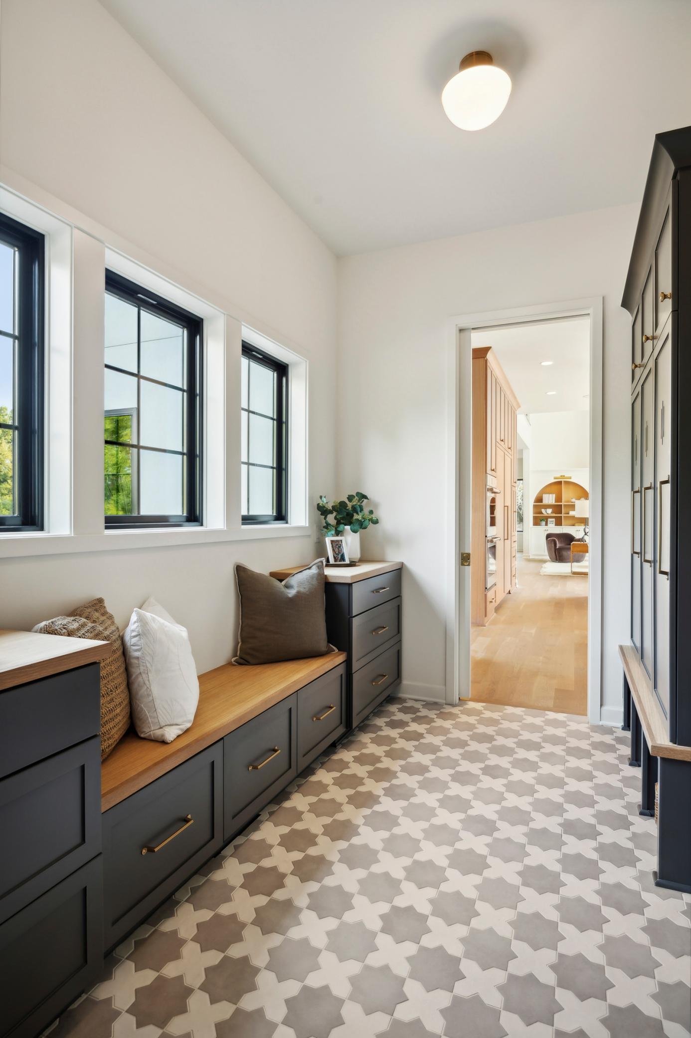 22-xx Oakland Road Minnetonka, MN 55305 - Photo 6 of 13