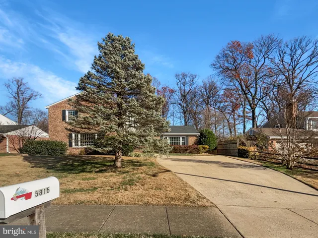 $970,000 | 5815 Jane Way, Alexandria, VA 22310