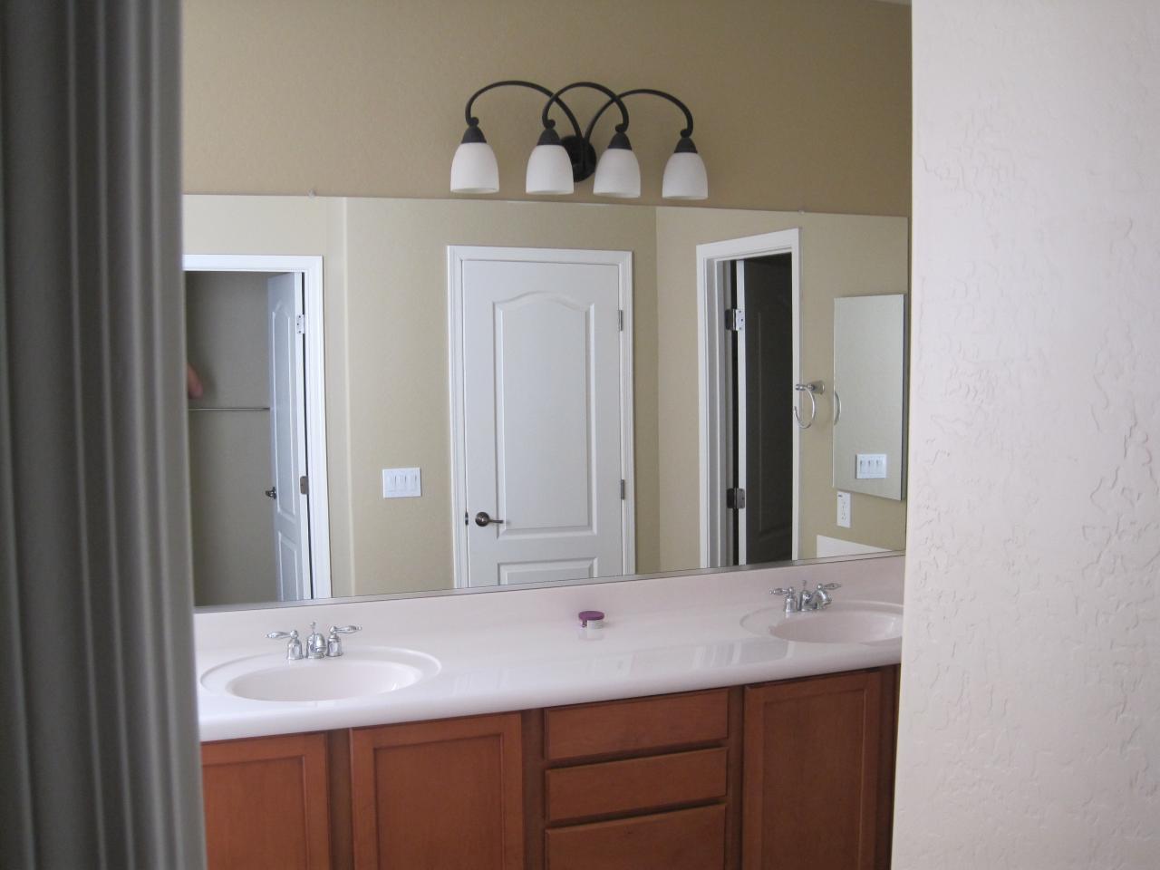 6856 West Ridgeline Road Peoria, AZ 85383 - Photo 8 of 18 Master Bathroom