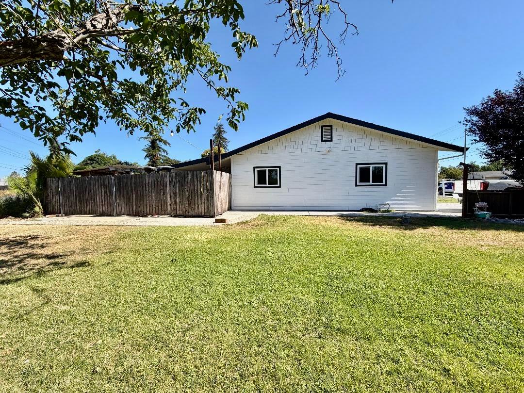 1516 Adams Road Yuba City, CA 95993 - Photo 5 of 6