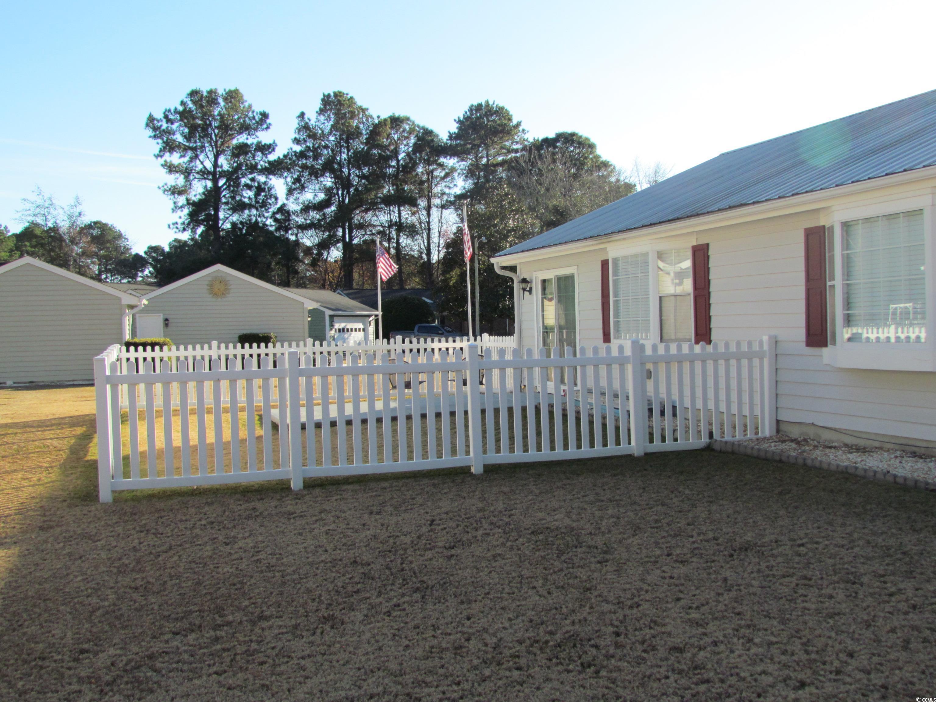 100 Inverness Court Myrtle Beach, SC 29588 - Photo 5 of 22 View of yard