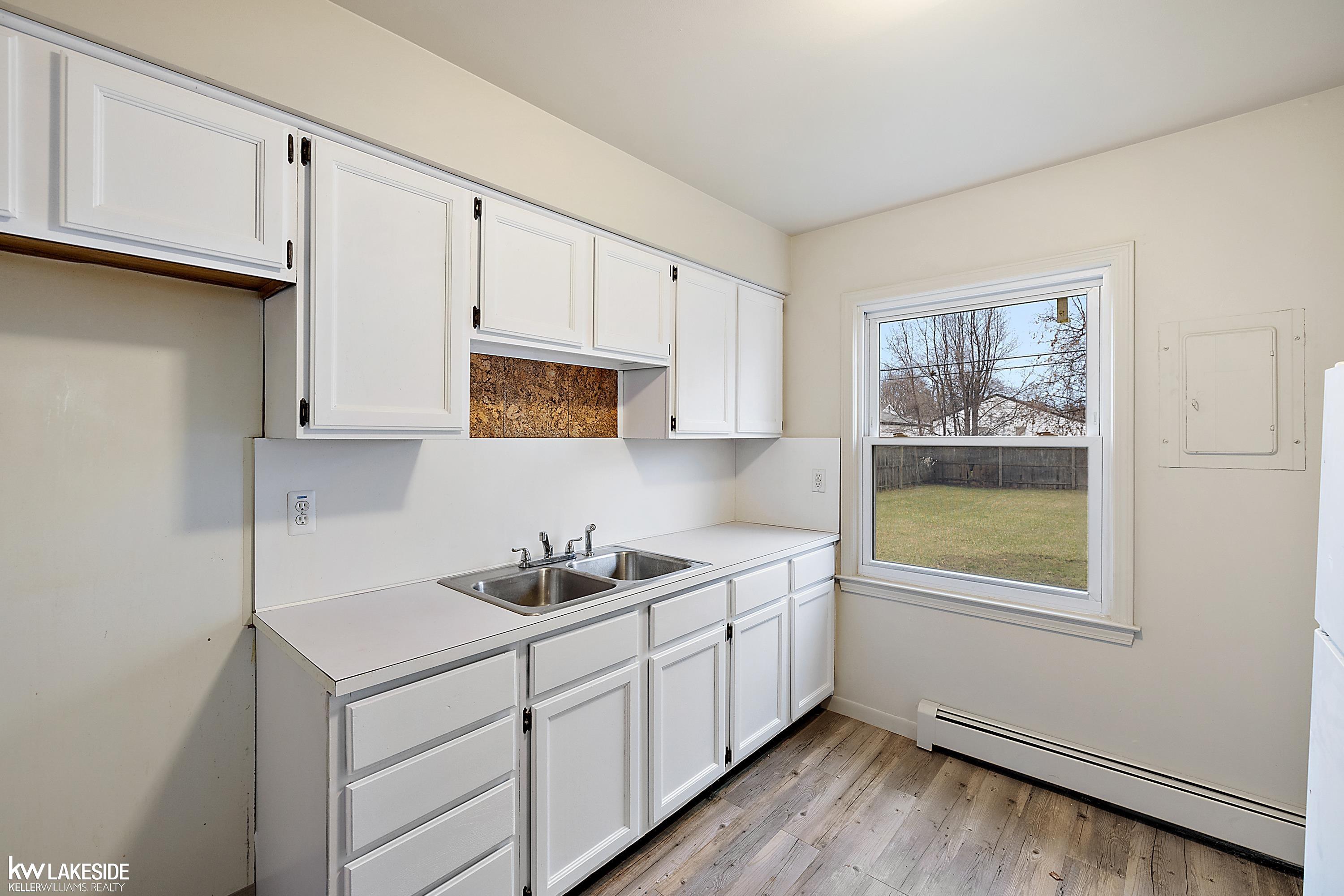 25816 Rosenbusch Boulevard Warren, MI 48089 - Photo 19 of 31