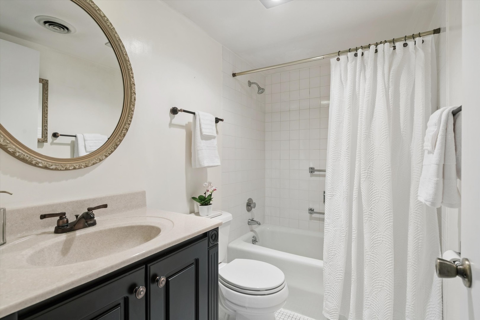 235 Ridge Road, Unit 3B Wilmette, IL 60091 - Photo 19 of 21 Gallery Image 19
