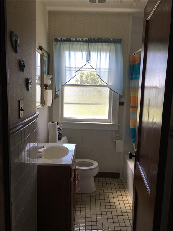 4446 Ellwood Road New Castle, PA 16101 - Photo 11 of 20 Gallery Image 11