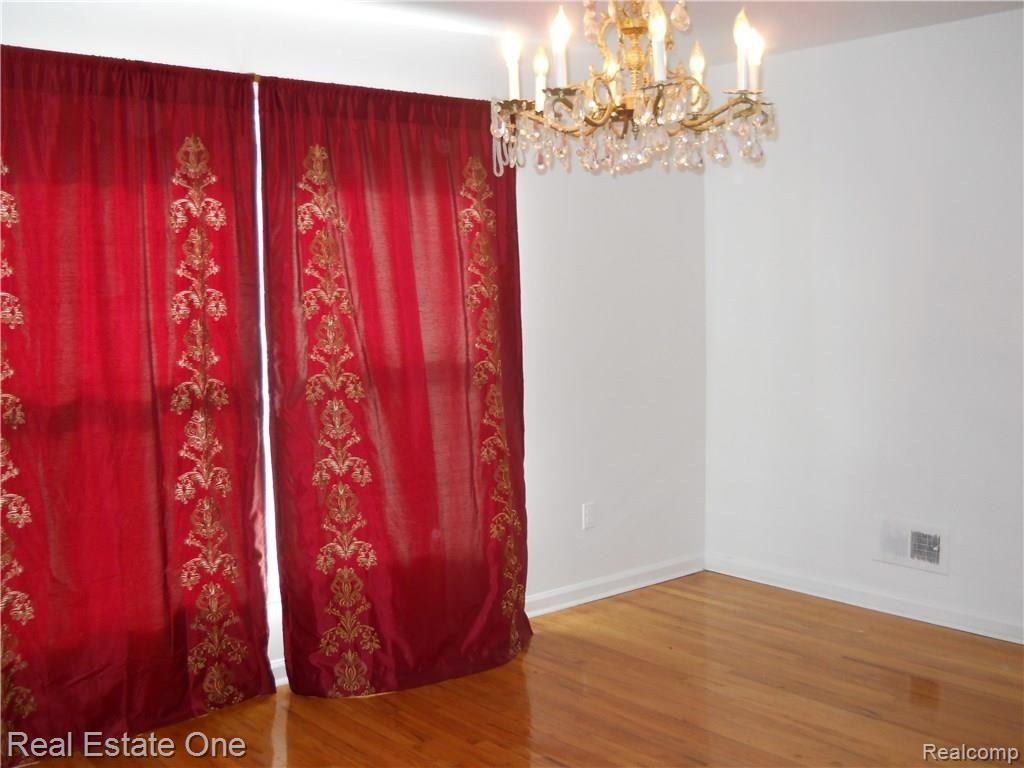28200 Bell Road Southfield, MI 48034 - Photo 5 of 24 186.JPG